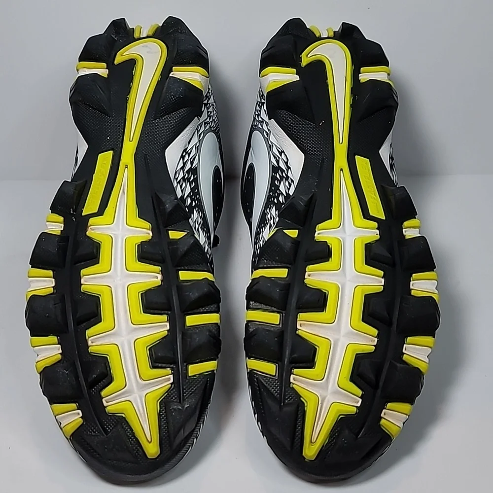 Nike Vapor Shark2 Fastflex mens 7 low top football cleats athletic black white